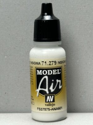 71279 Insignia White